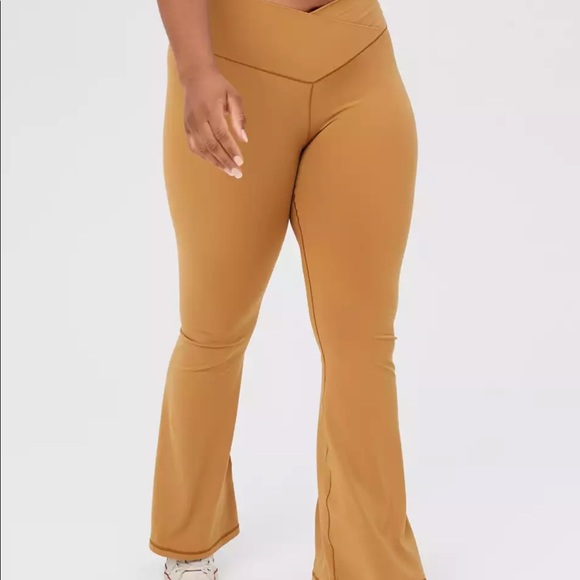 Aerie Offline Real Me Flare Legging - Picture 3 of 4